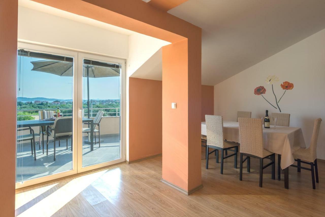 Apartments Lotus Sukošan المظهر الخارجي الصورة