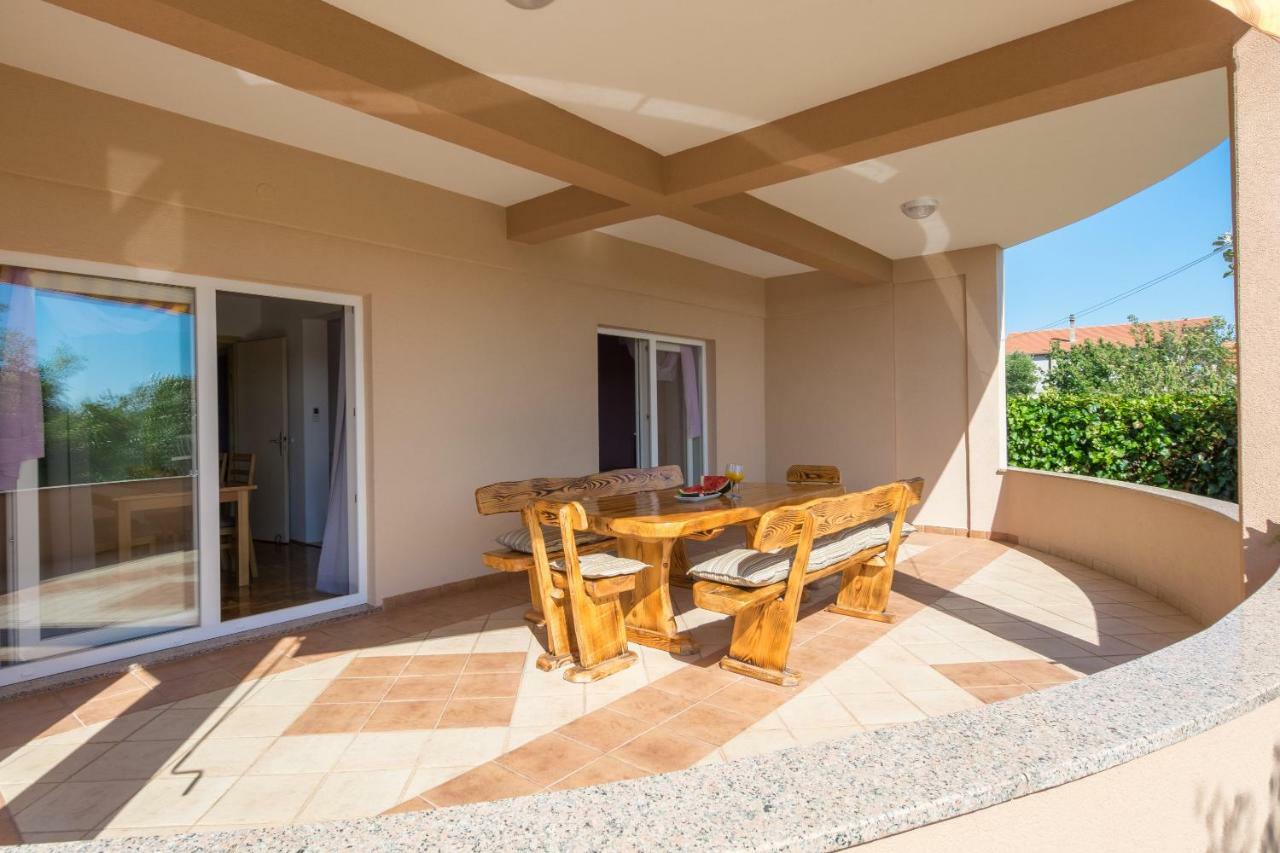 Apartments Lotus Sukošan المظهر الخارجي الصورة