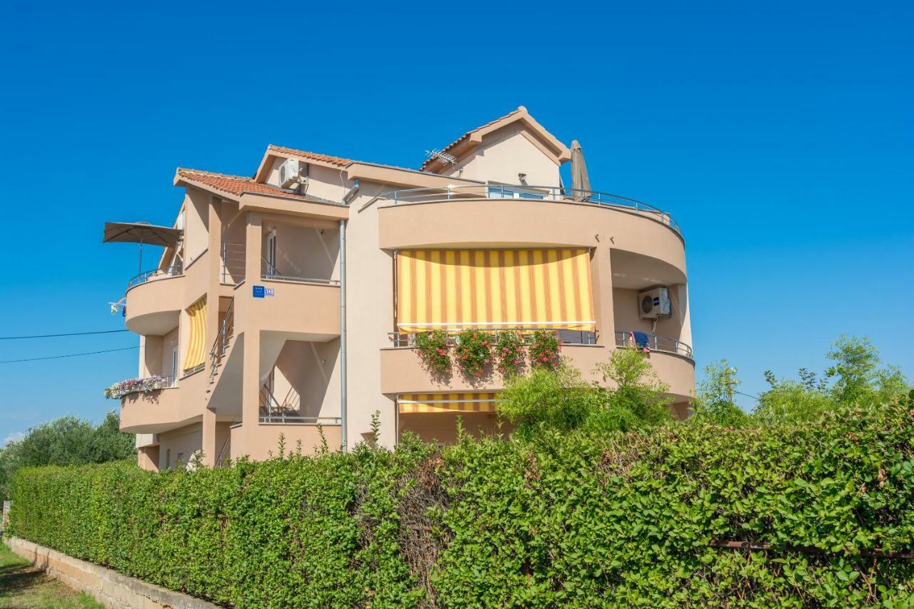 Apartments Lotus Sukošan المظهر الخارجي الصورة