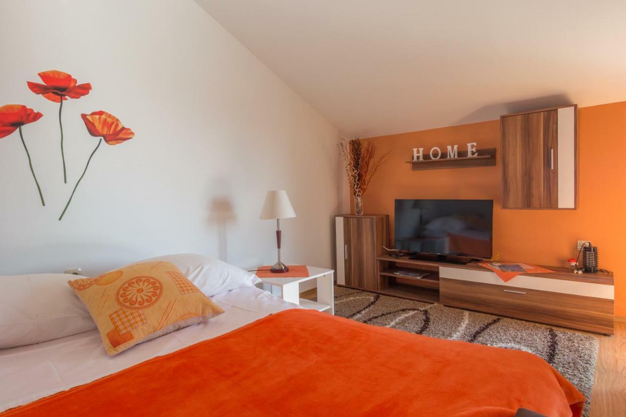 Apartments Lotus Sukošan المظهر الخارجي الصورة