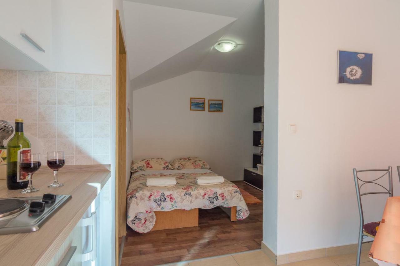 Apartments Lotus Sukošan المظهر الخارجي الصورة