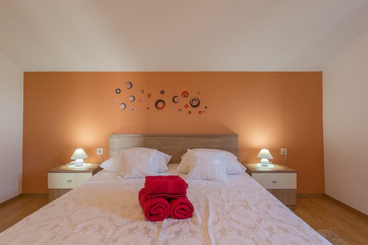 Apartments Lotus Sukošan المظهر الخارجي الصورة